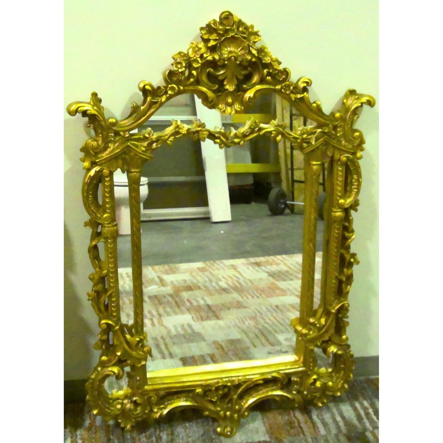 33" Ornate Arch Wall Mirror