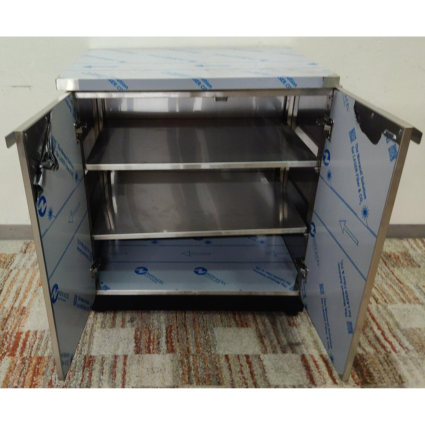 32" Stainless Steel Kitchen Cabinet with Countertop