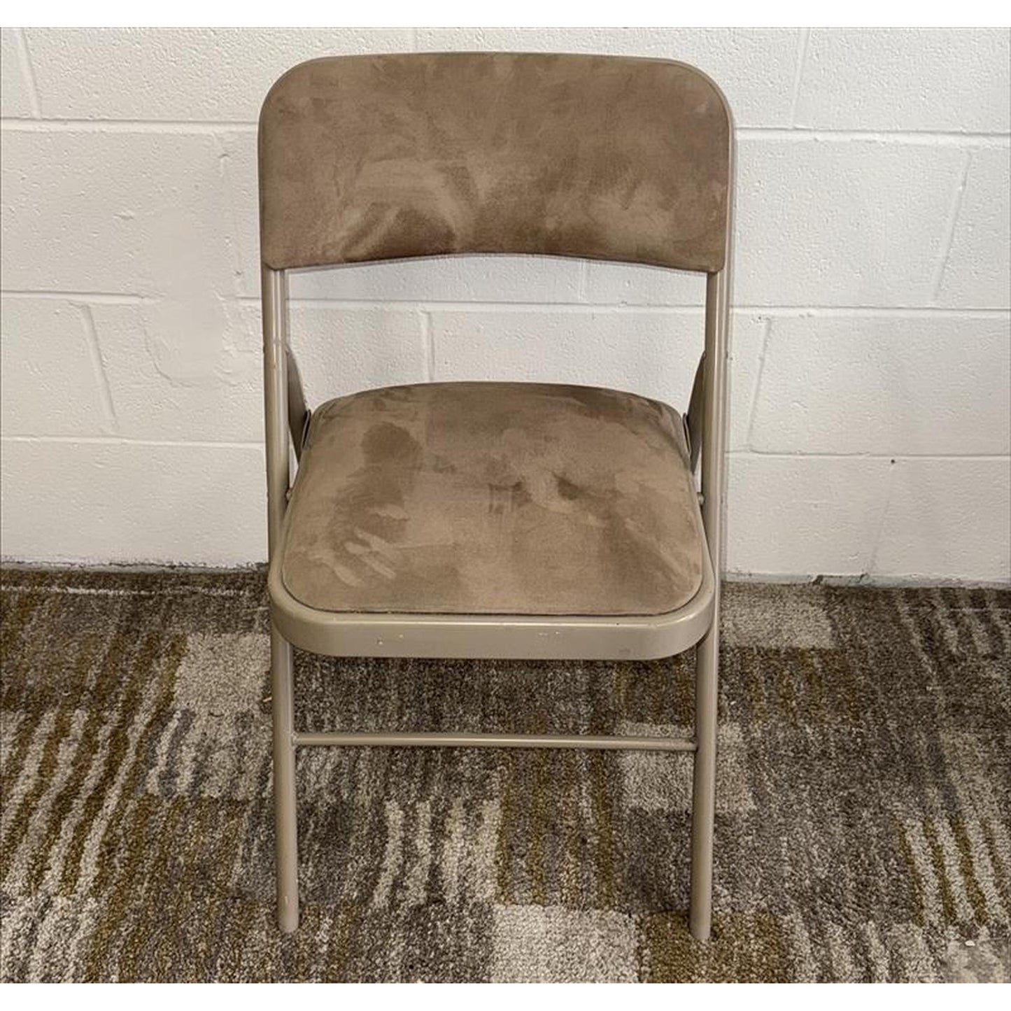 Beige Vinyl Metal Folding Chair