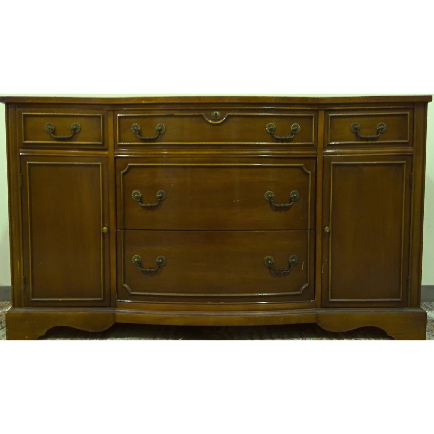 58" Mahogany Bowfront Sideboard/Buffet