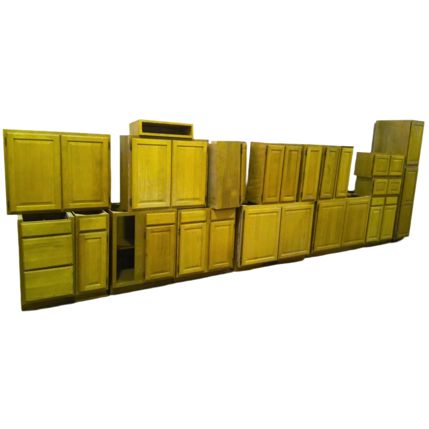 17-Piece Oak Shaker Cabinet Set