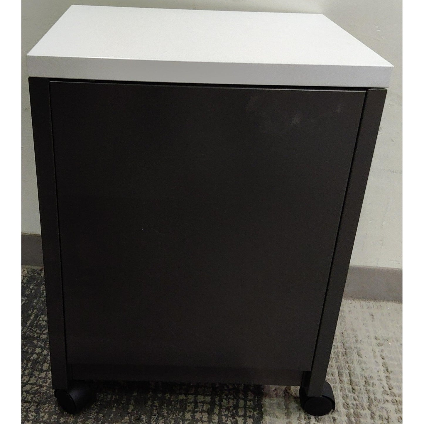 18" Rolling End Table