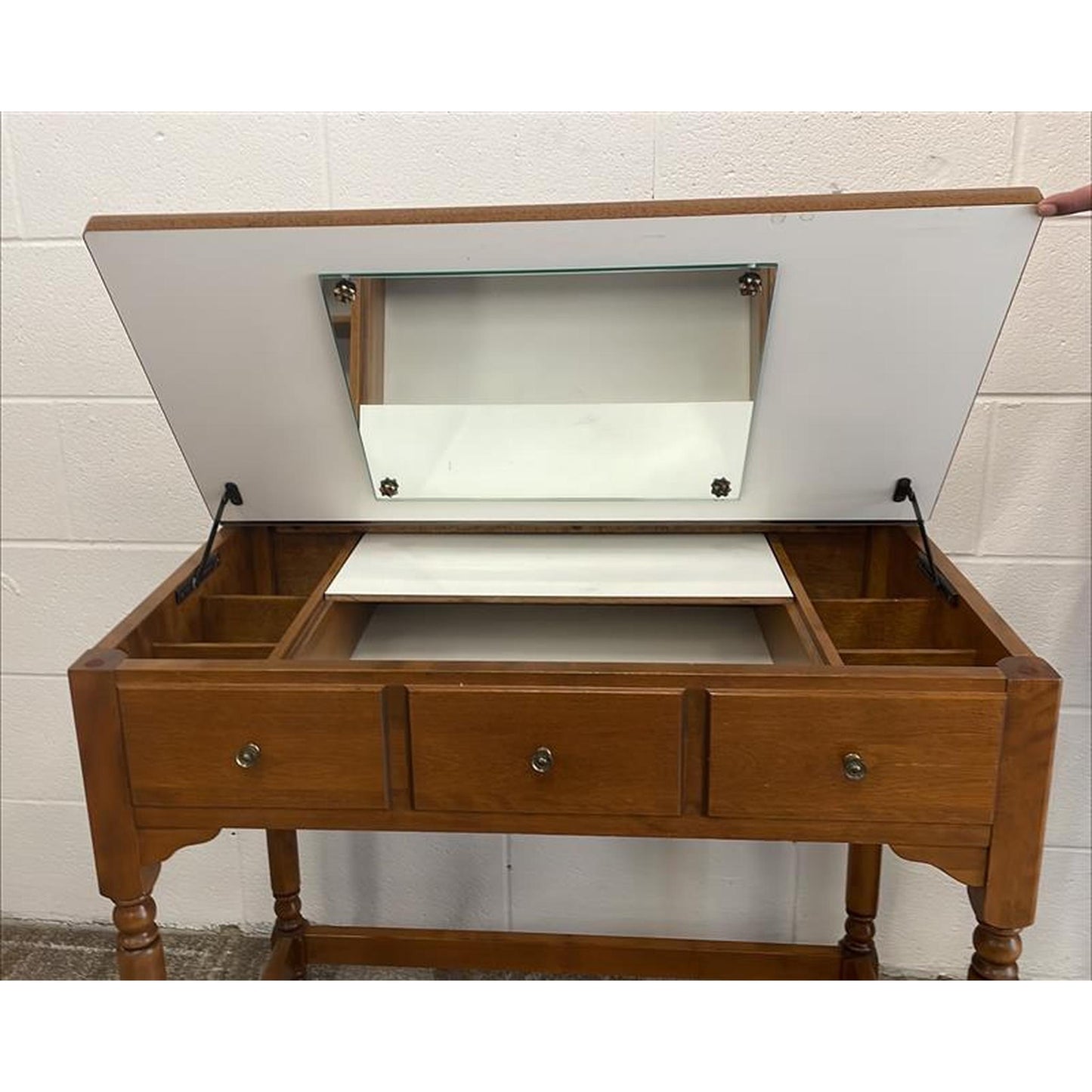 Vintage Vanity/Desk