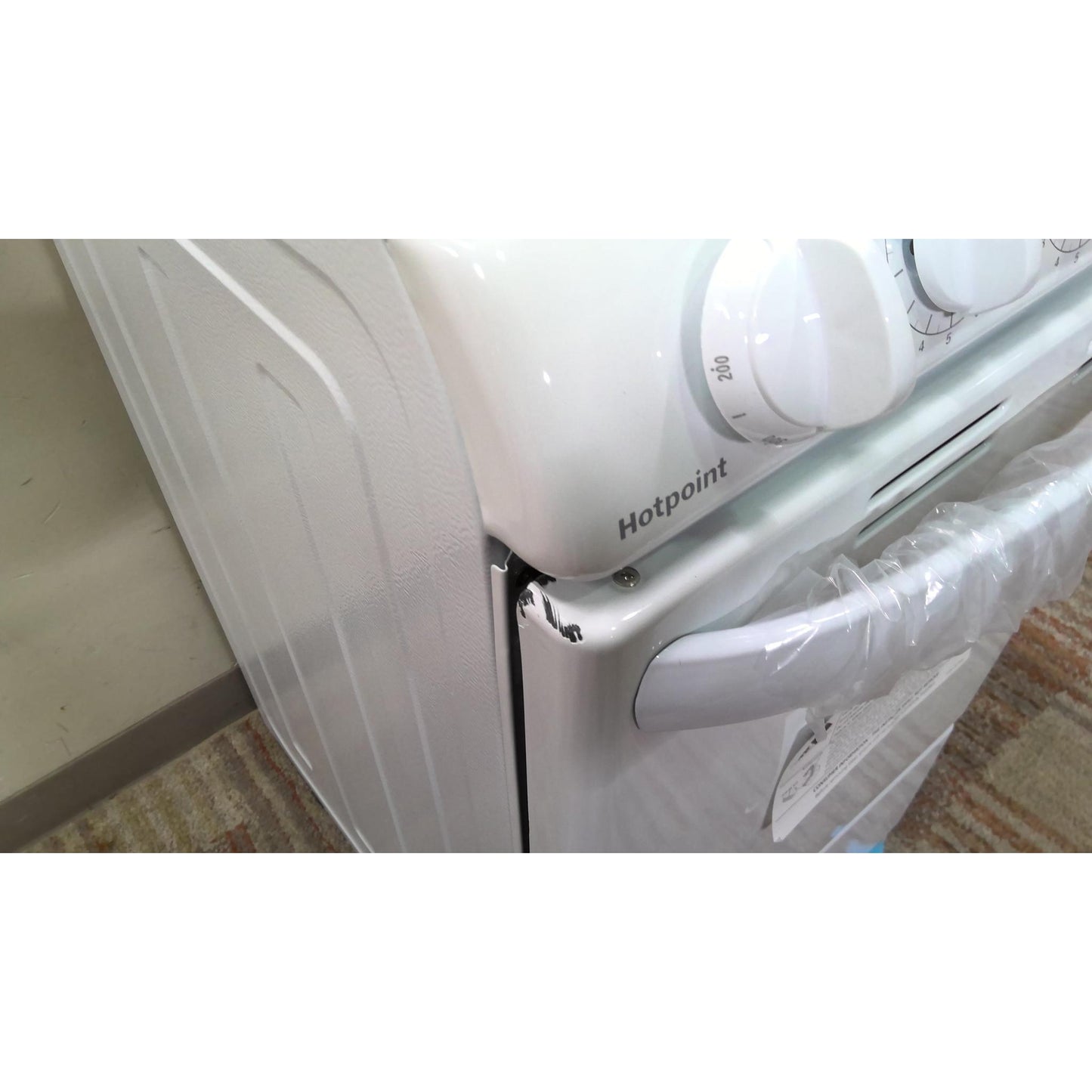 Hotpoint 20" 4 Burners 2.3-Cu Ft Freestanding Electric Range