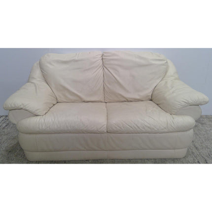 61" Loveseat