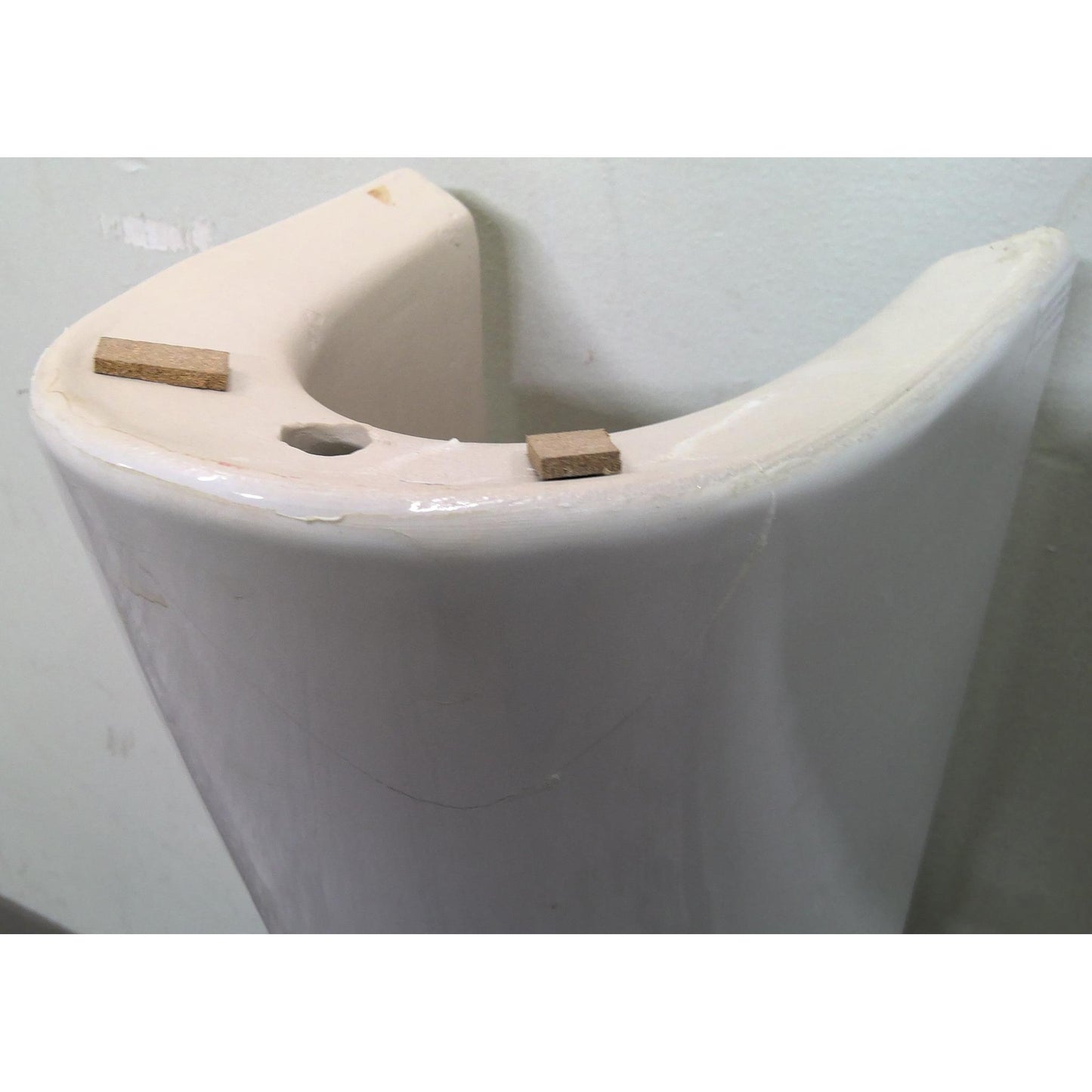 Pedestal Sink with Faucet