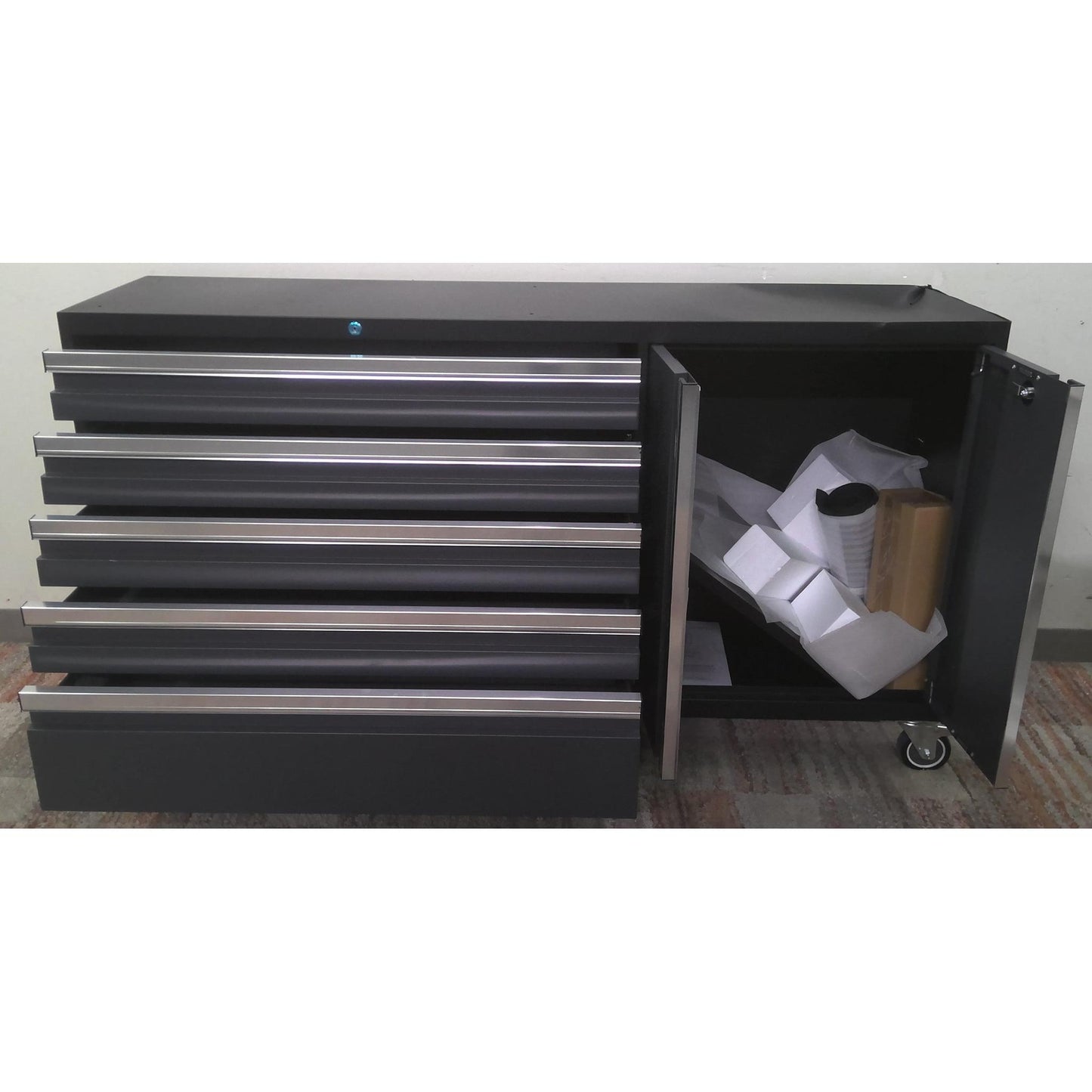 62" Gray and Black Steel Mobile Project Center