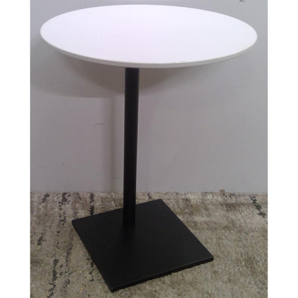 20" White Round Table