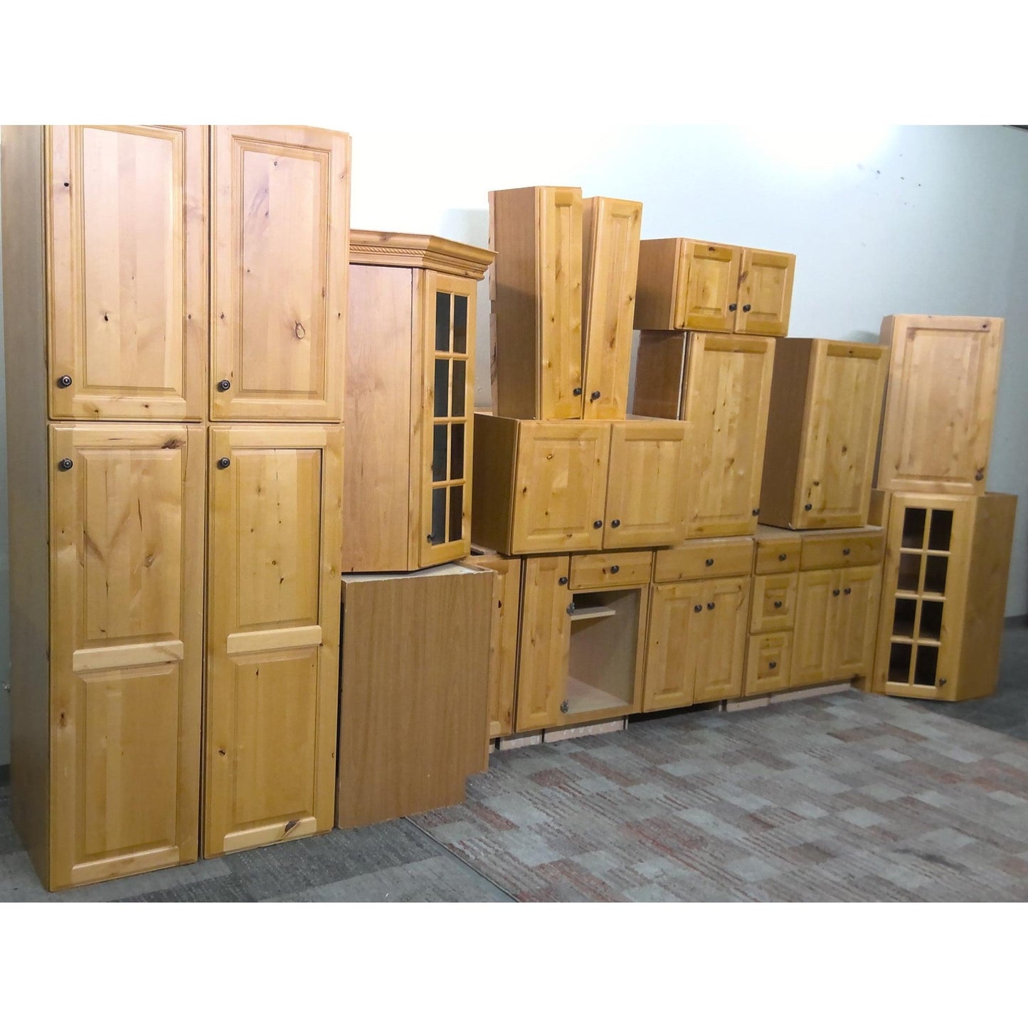 17 Piece Cabinet Set