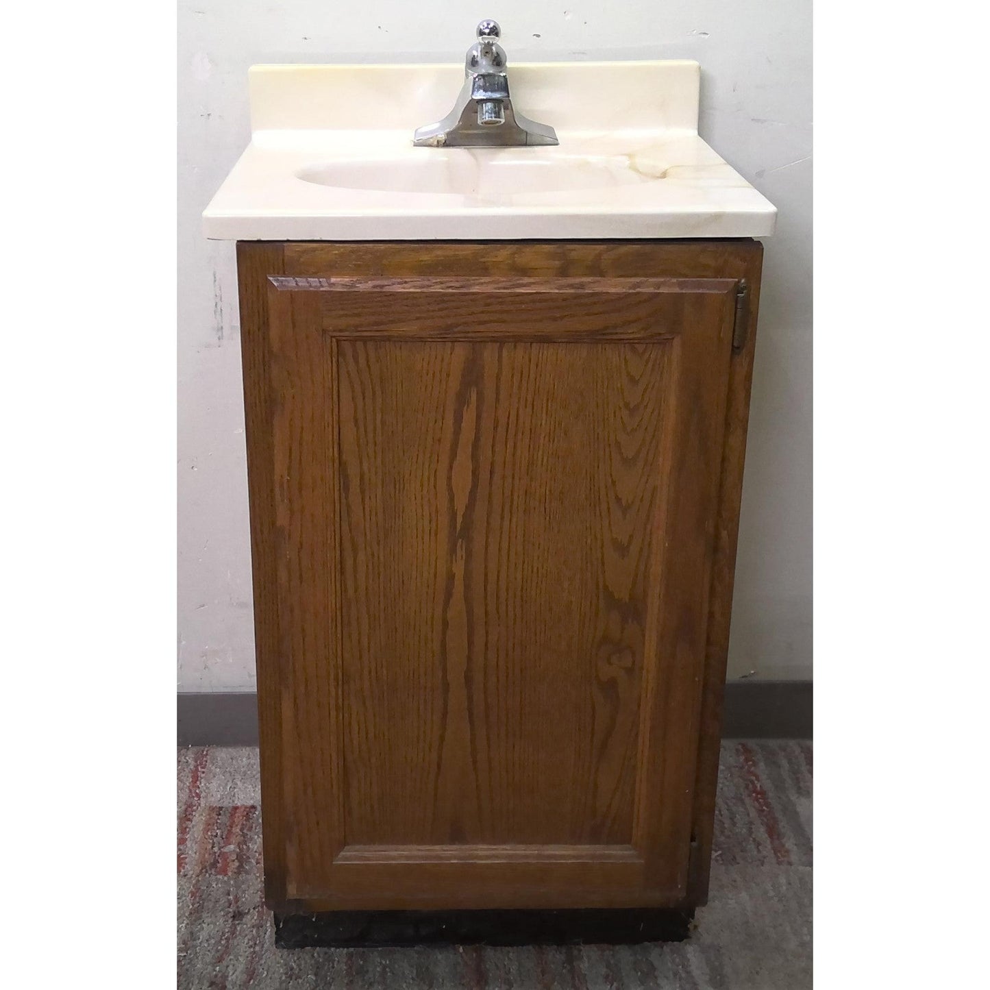 20" Vanity with Faucet