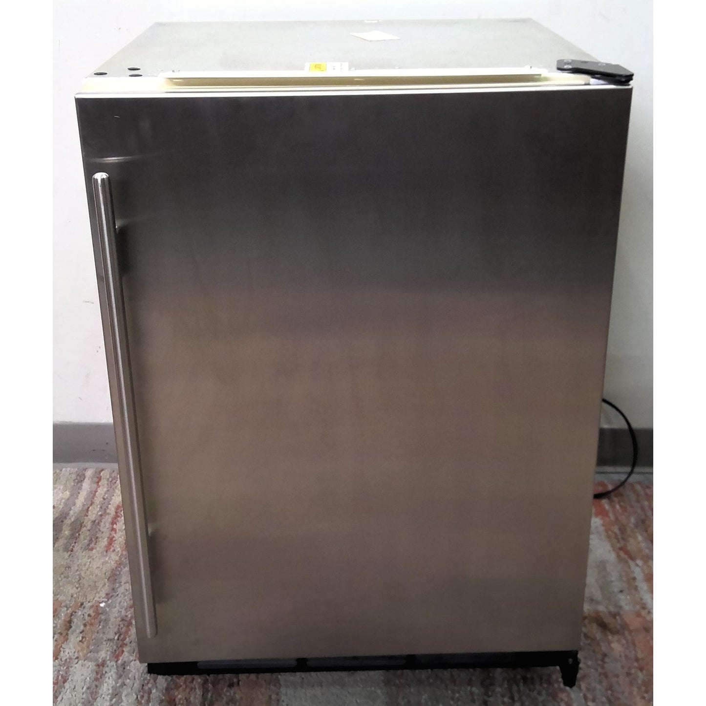 Sub-Zero 24" Undercounter Refrigerator