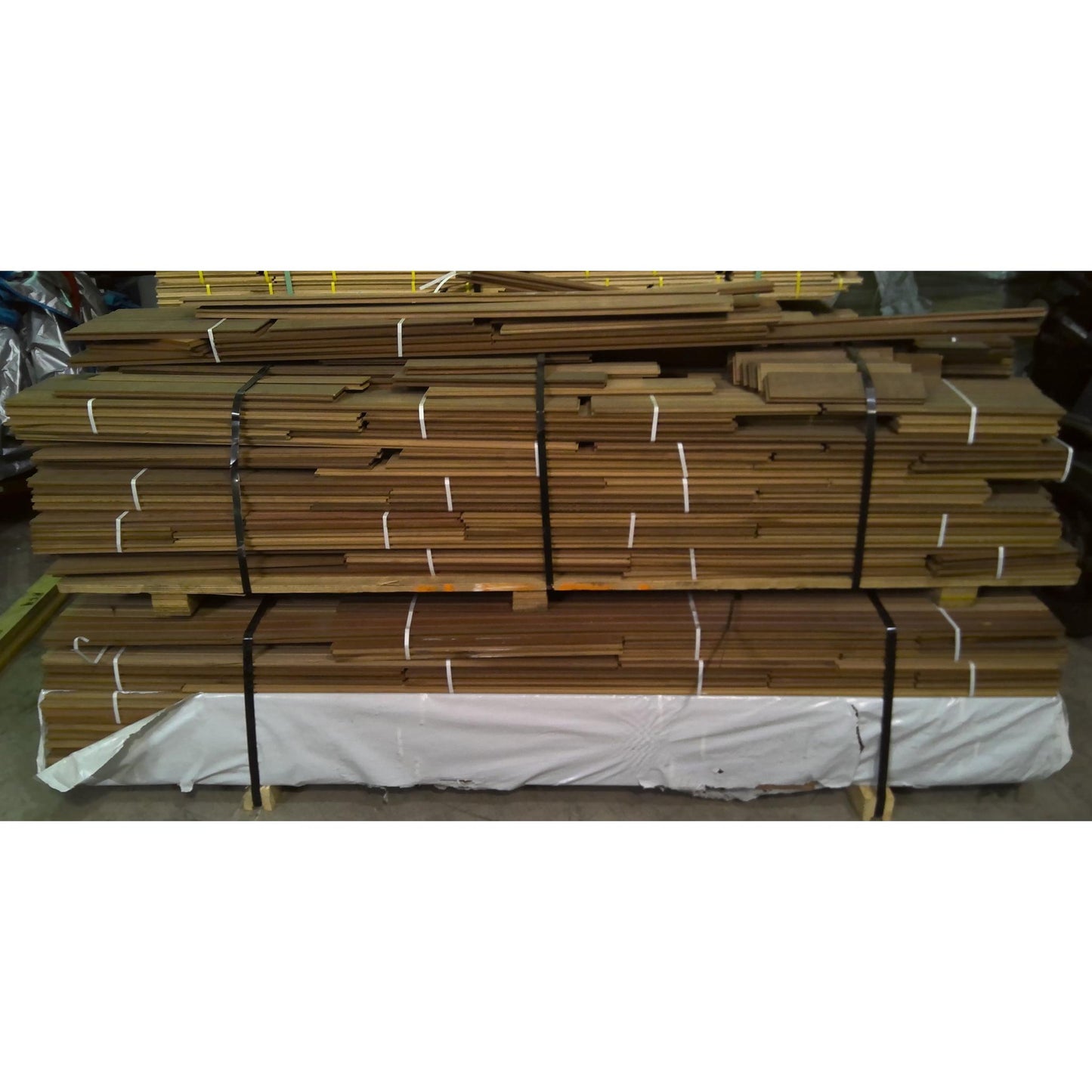 800 Square Feet of Hardwood Flooring