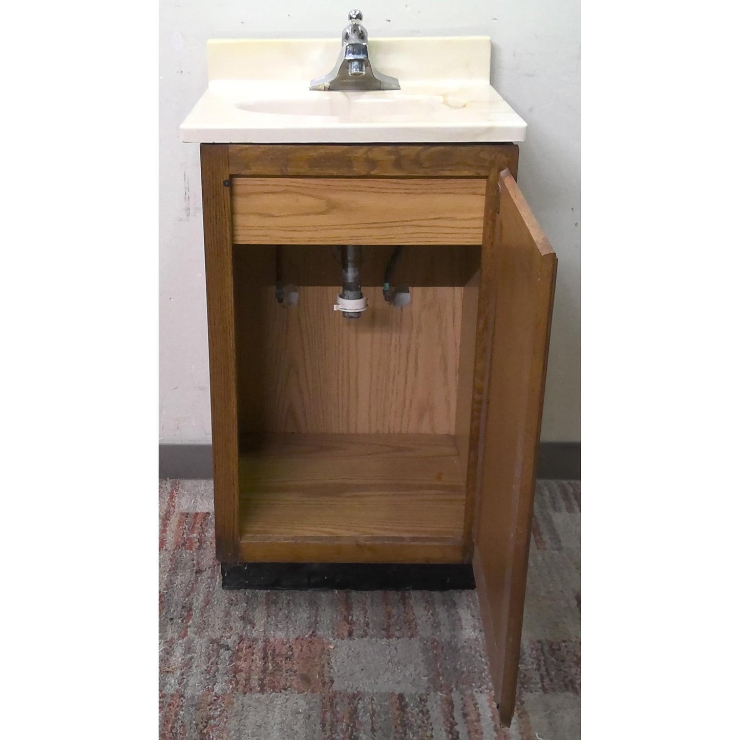 20" Vanity with Faucet