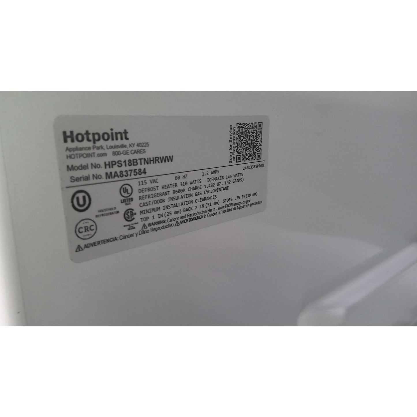 White Hotpoint Top Freezer Refrigerator