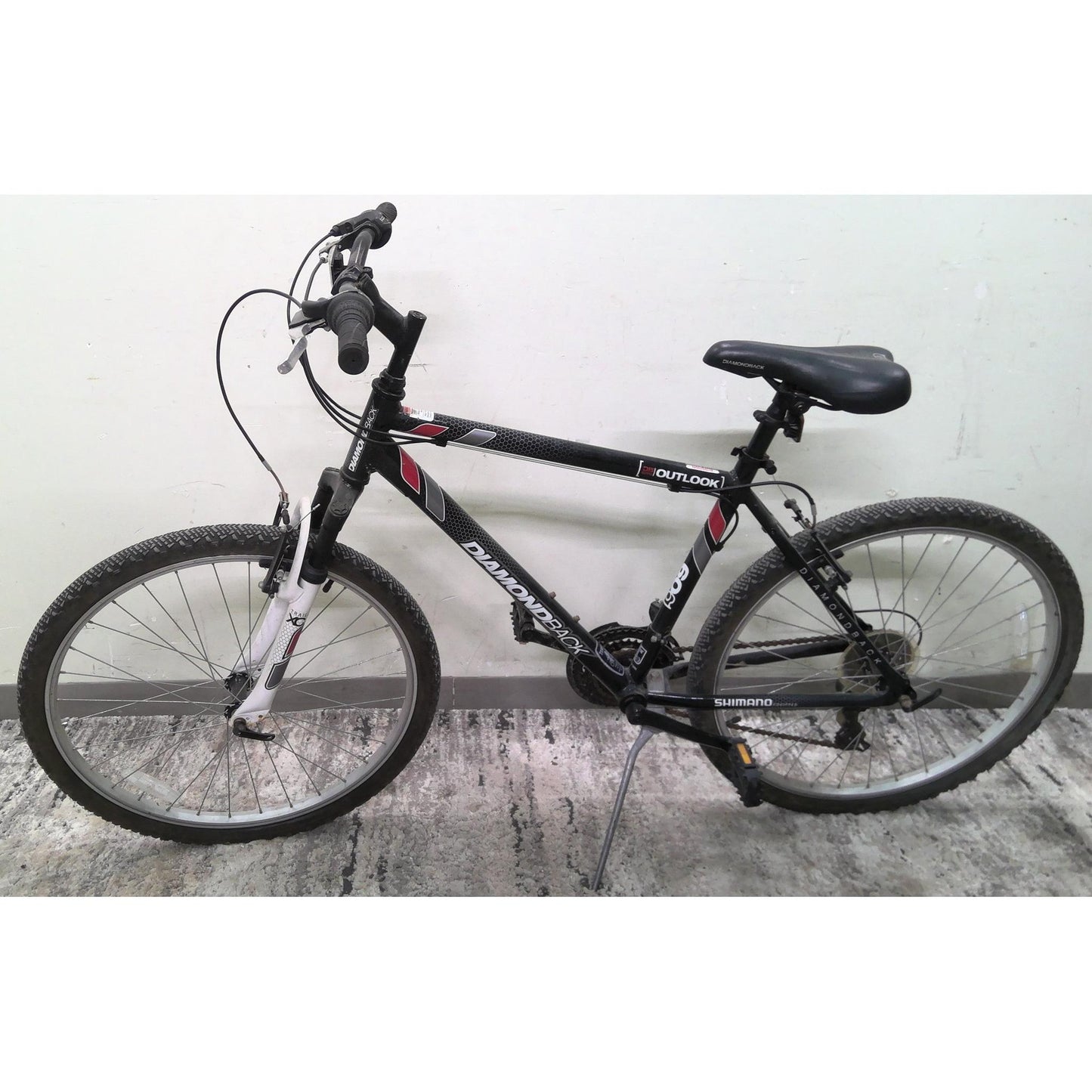 Diamonback Outlook 6061 Mountain Bike