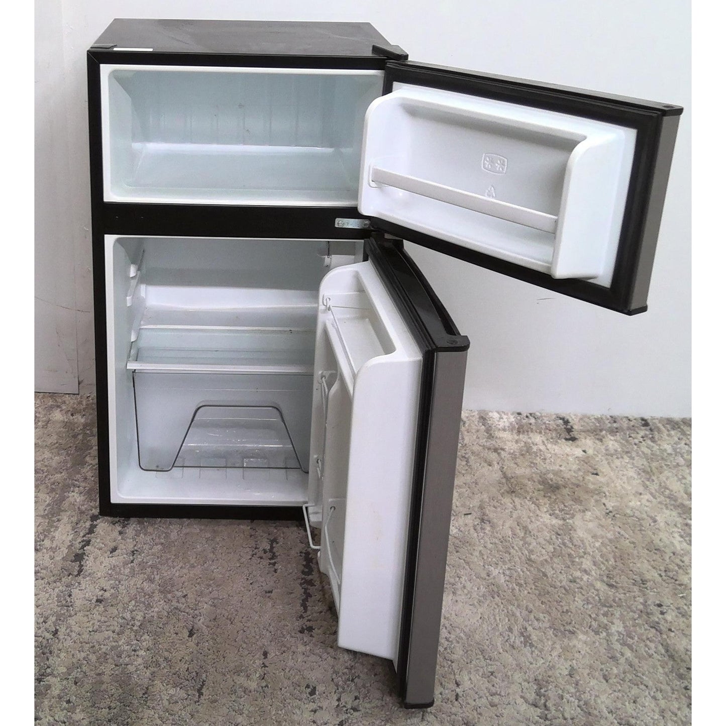 Willz 3.1 Cu.Ft. Refrigerator