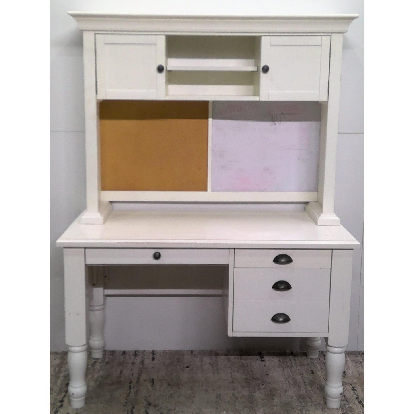 White Desk with Hutch