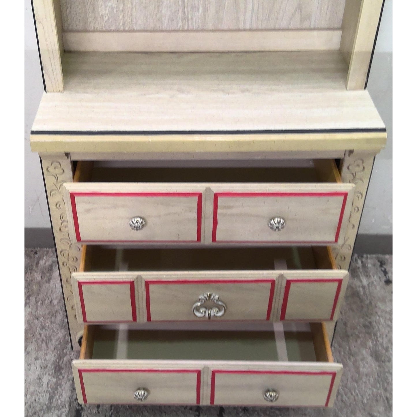 Small Dresser with Hutch