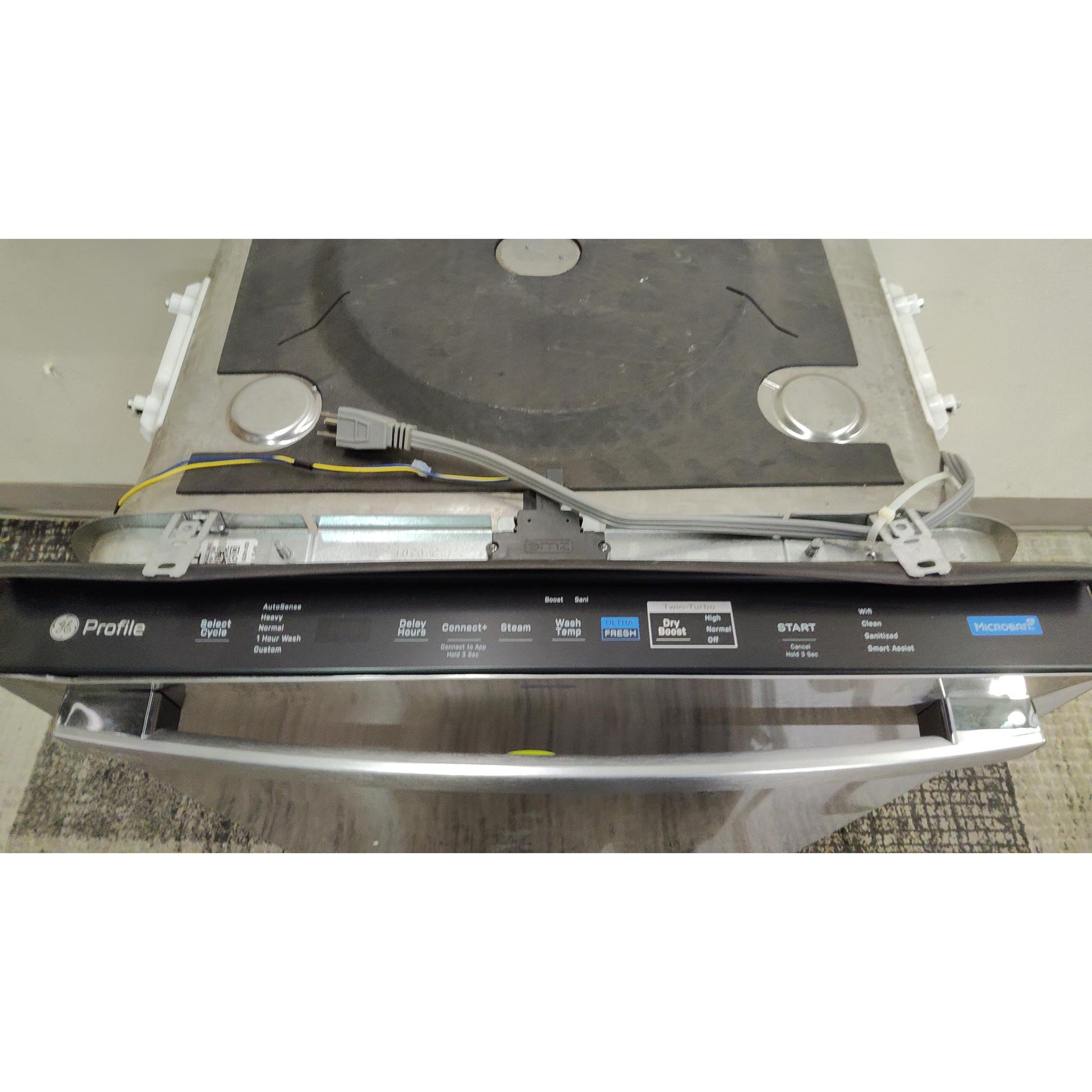 ReStore Select x GE Profile Smart Diswasher with Microban Antimicrobial Technology - FA731898B - FL