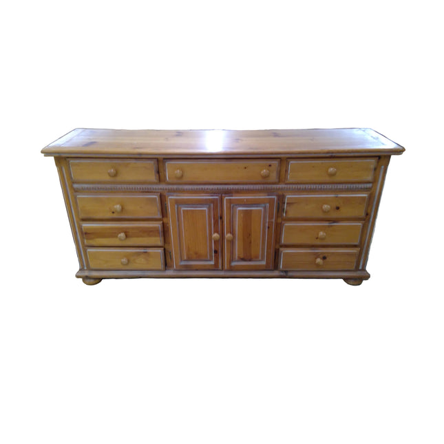 Classsic Wooden Dresser