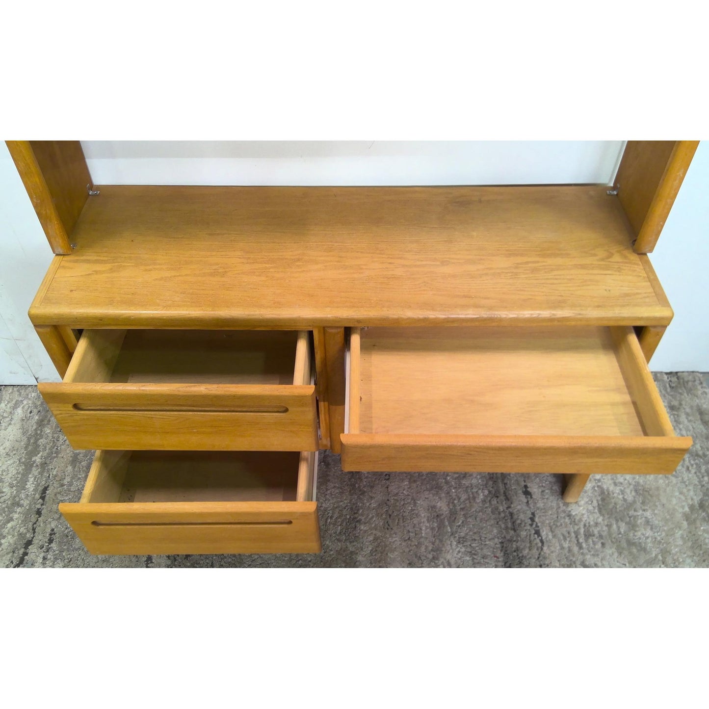 48" Desk with Hutch