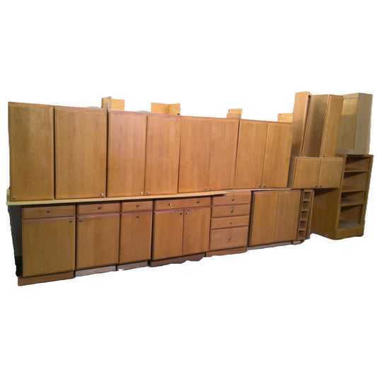 18 Piece Cabinet Set