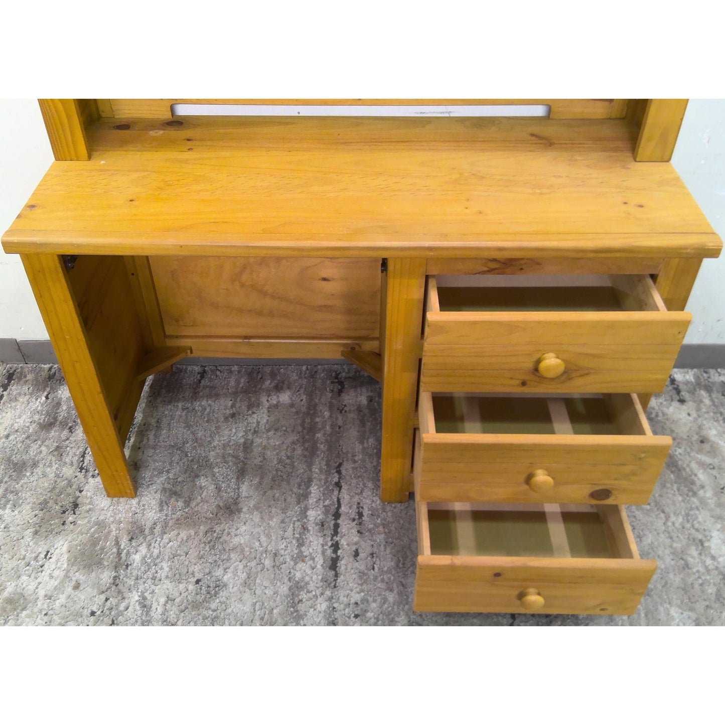48" Wood Desk with Hutch