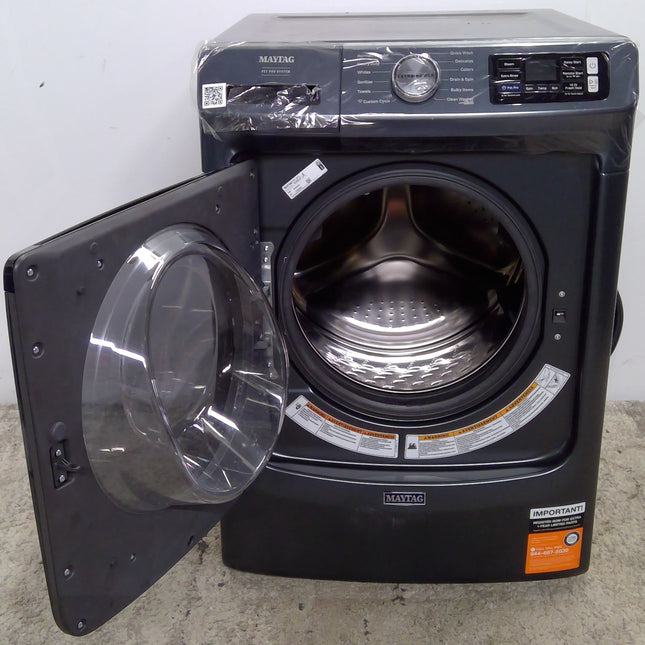 Maytag Pet Pro High Efficiency Stackable Large ( 5-cu ft ) Front Load Washer ( Midnight Steel )