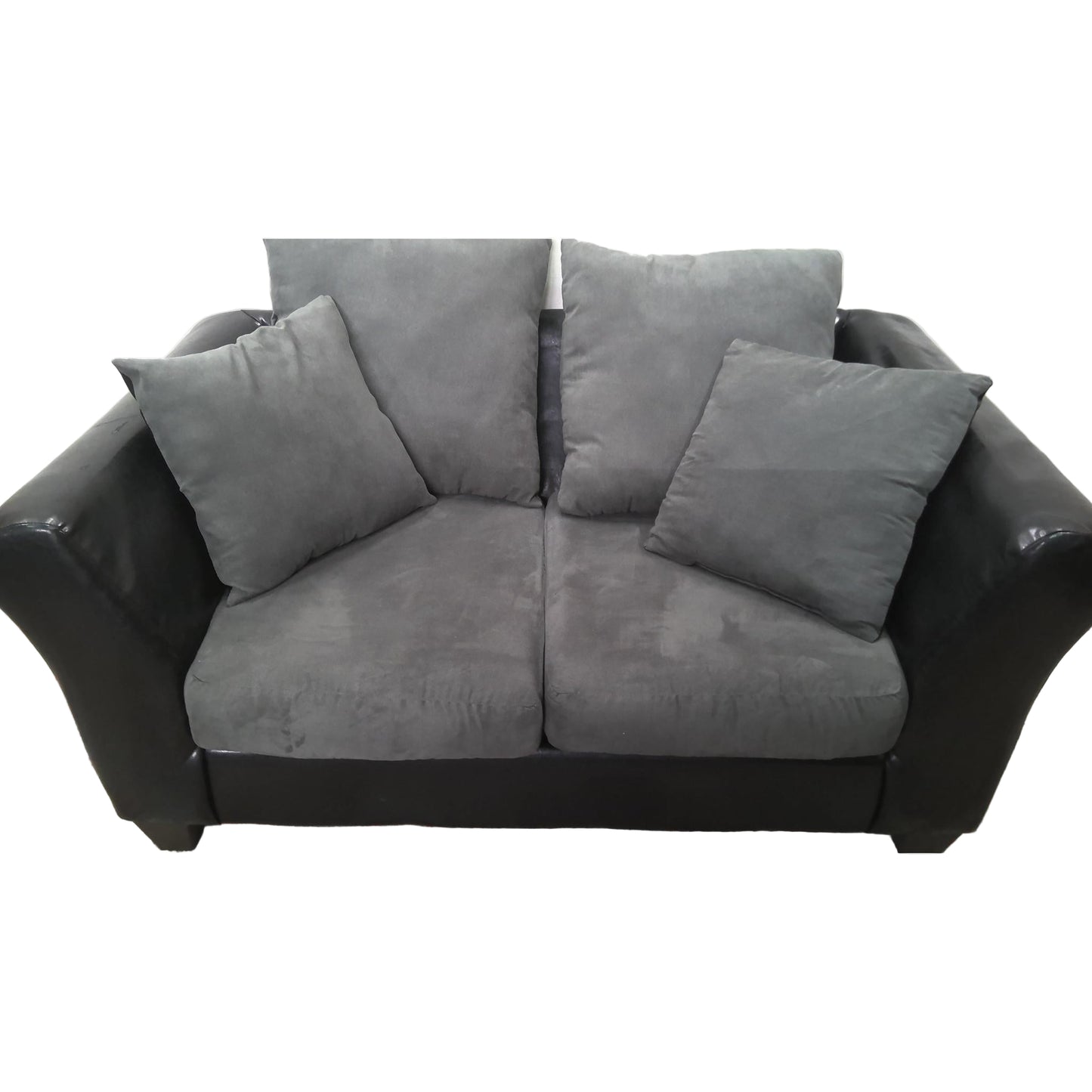 62" Black & Graphite Loveseat