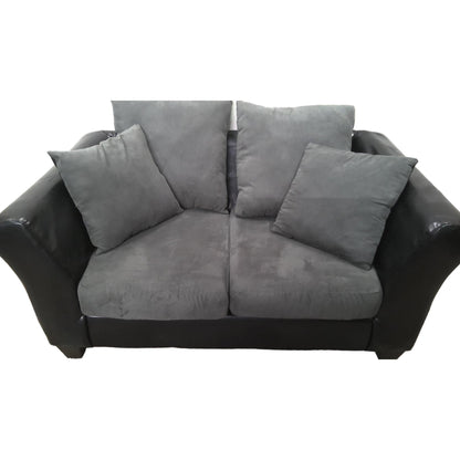 62" Black & Graphite Loveseat