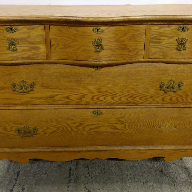 Antique Oak 5-Drawer Dresser
