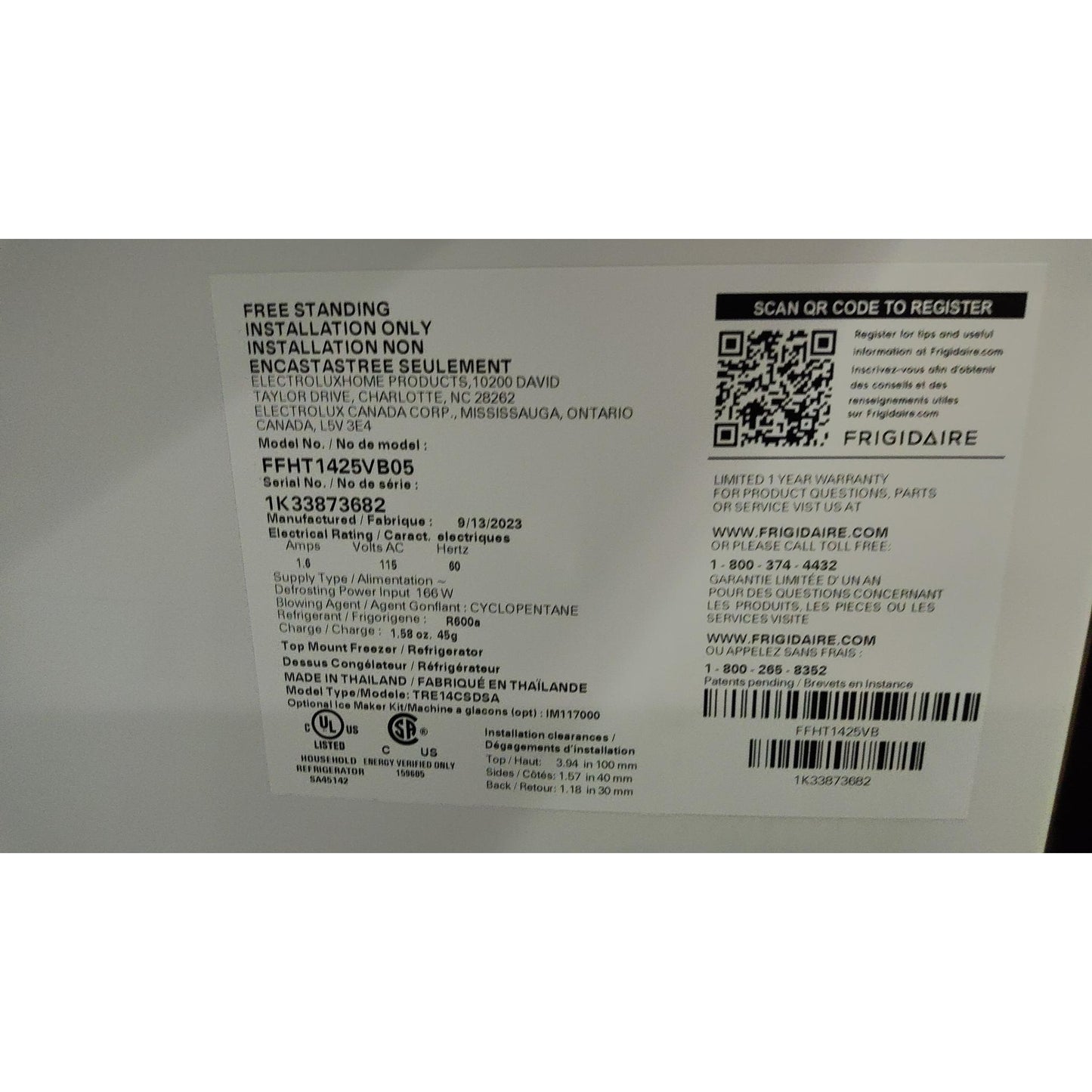 Black Frigidaire Top Freezer Regrigerator