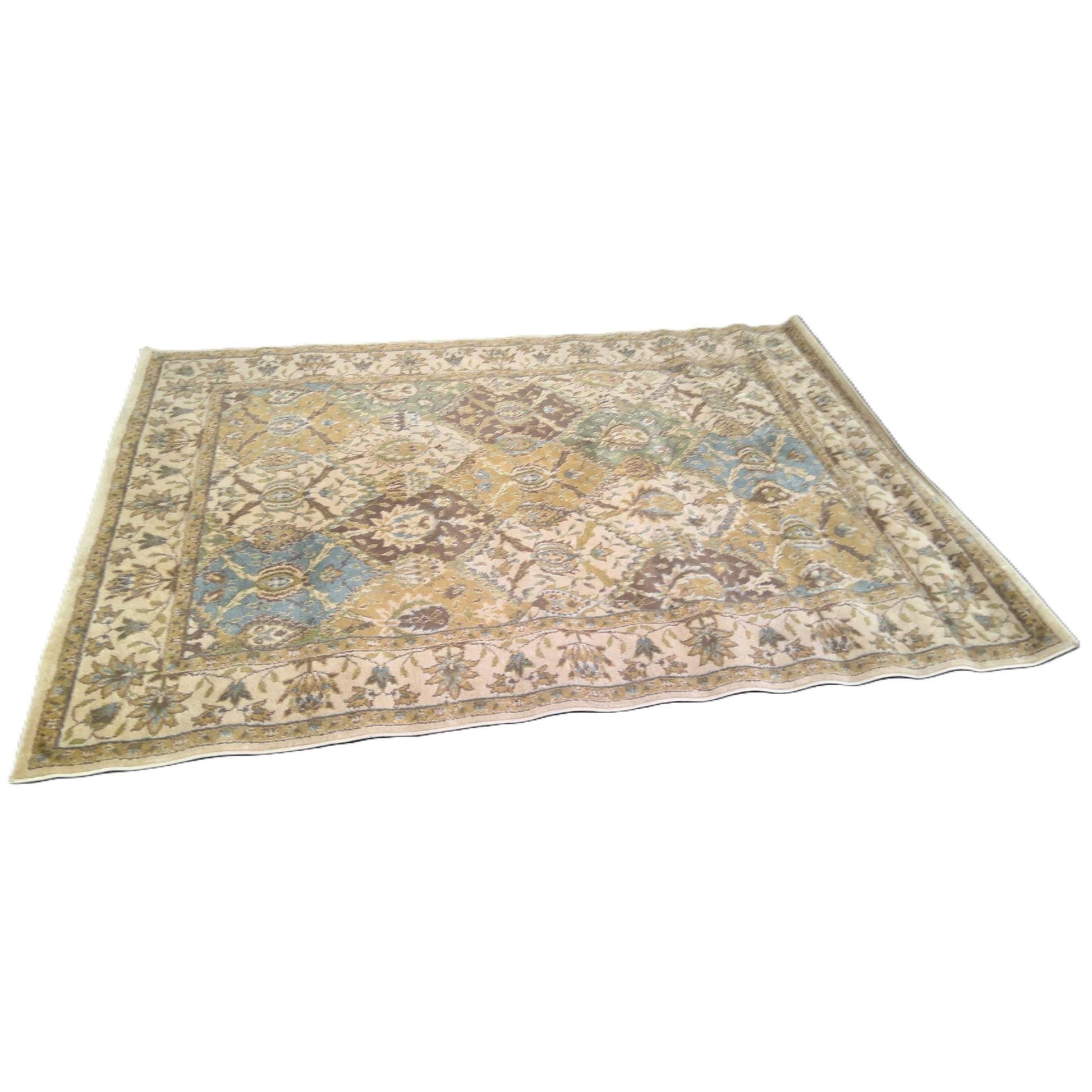 5'3" x 7'3" Area Rug