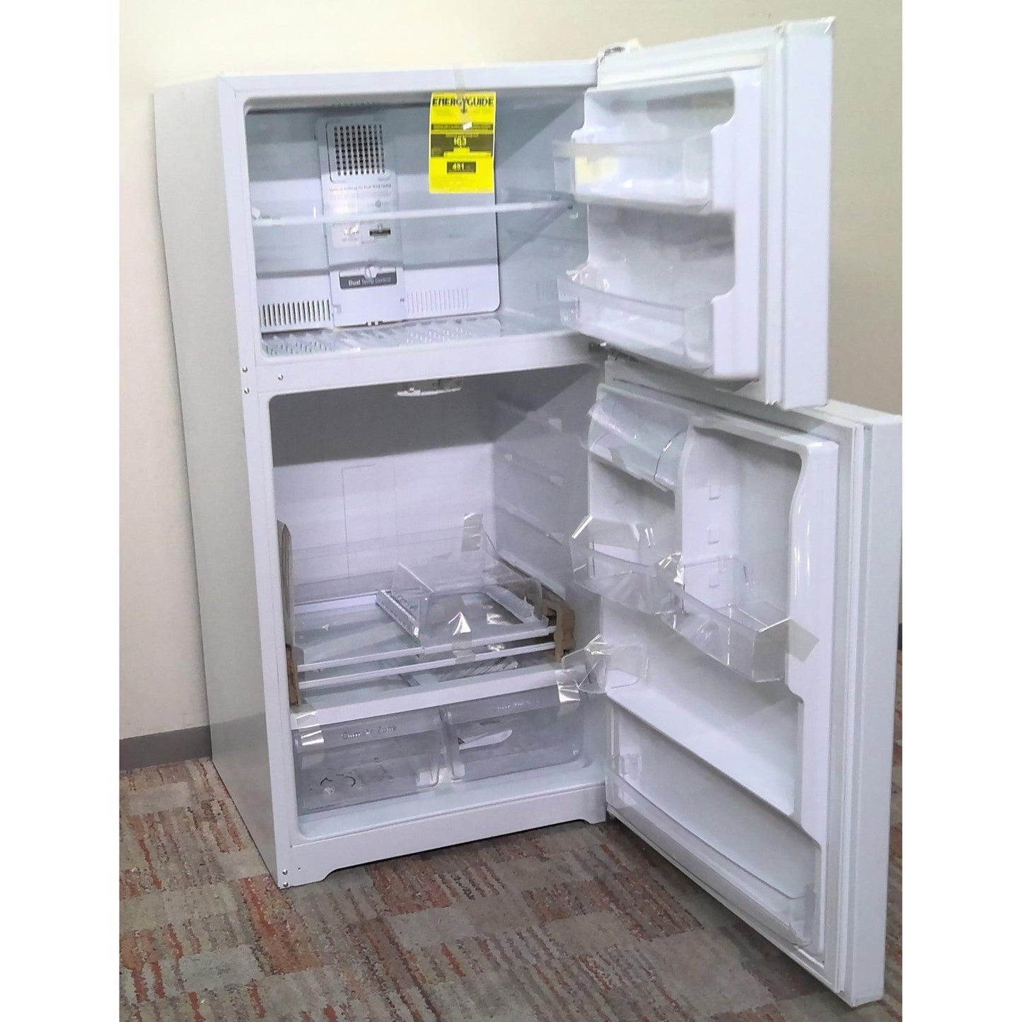 ReStore Select x GE 21.9 Cu. Ft. Top-Freezer Refrigerator - DA836546 - FL