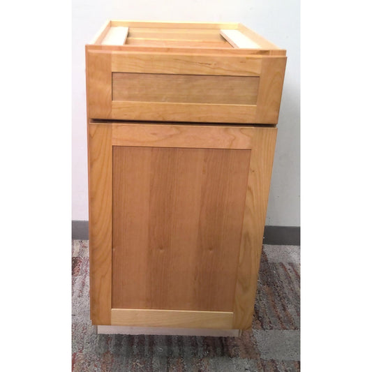 18" Base Cabinet with Trash Pullout