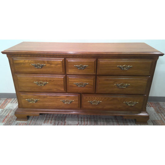 8-Drawer Dresser