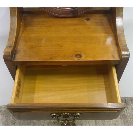 Shaving Stand