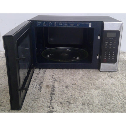 Samsung 1.1 cu. ft Countertop Microwave with Grilling Element in Stainless Steel