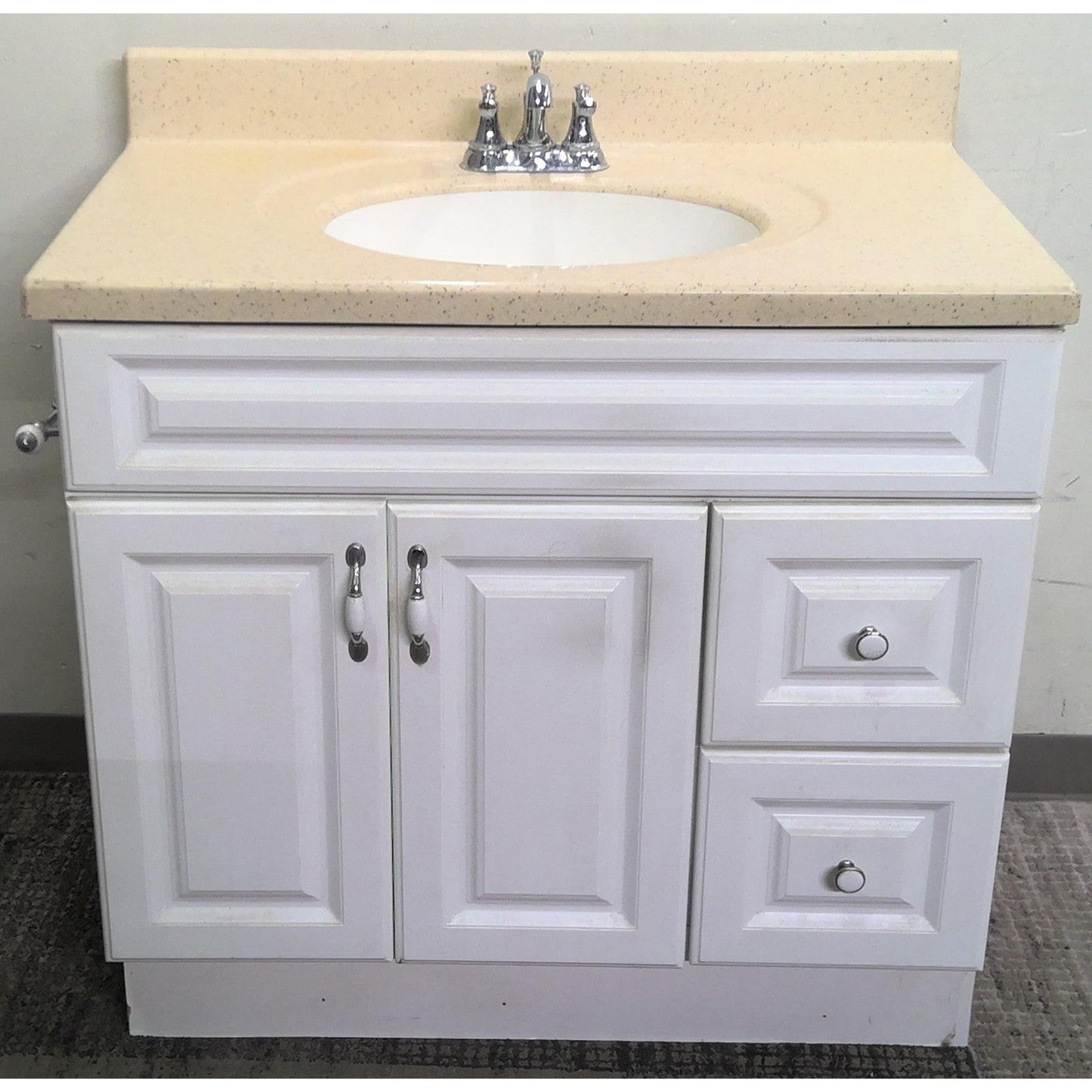 37" Vanity with Faucet