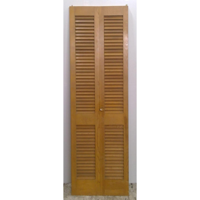 24" x 78.5" Louver Bifold Door