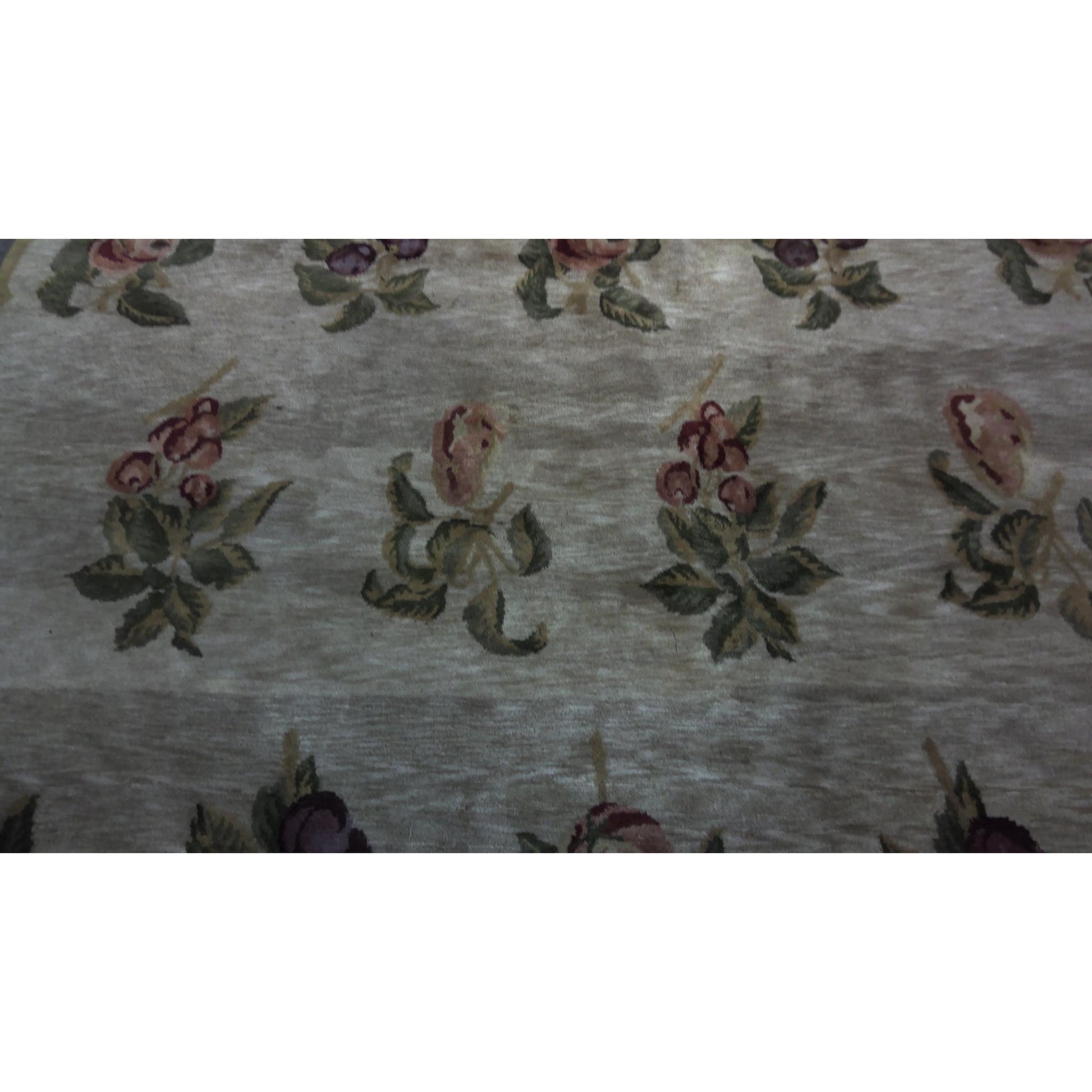 7'8" x 9'8" Floral Rug