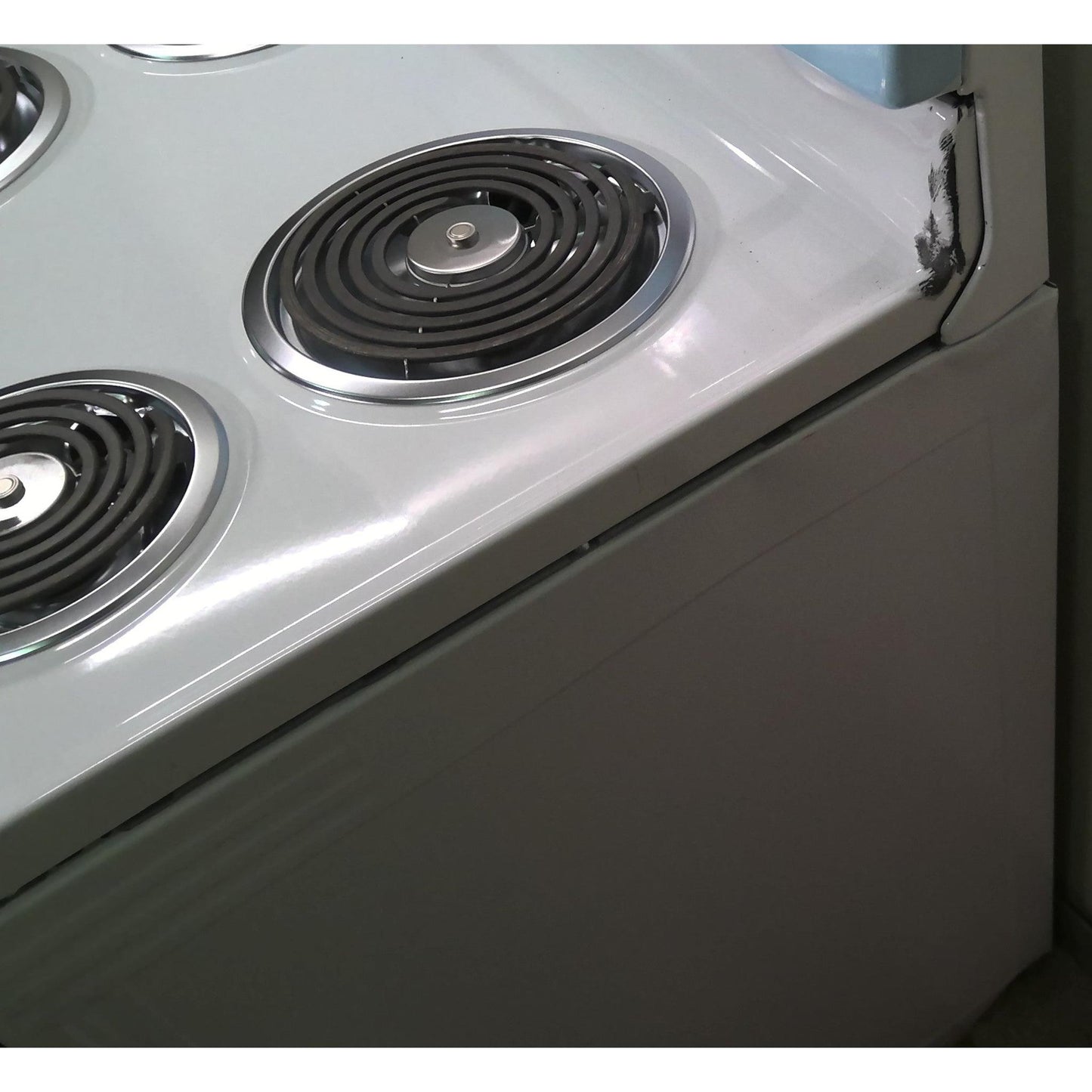 Whirlpool 30-in 4 burners 4.8-cu ft White Freestanding Electric Range