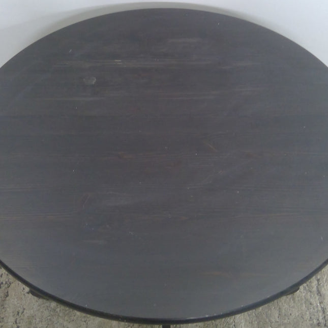 30" Round Table