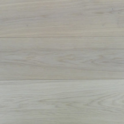 20 Square Feet of Oak Engineered Wood Flooring (1 Box)