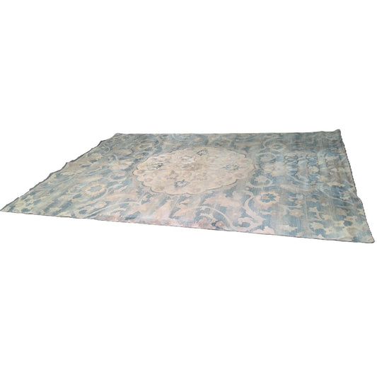 10' x 13' Area Rug