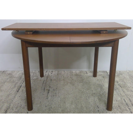 Extendable Dining Table for 6