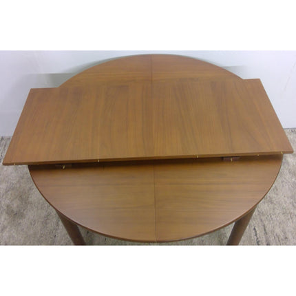 Extendable Dining Table for 6