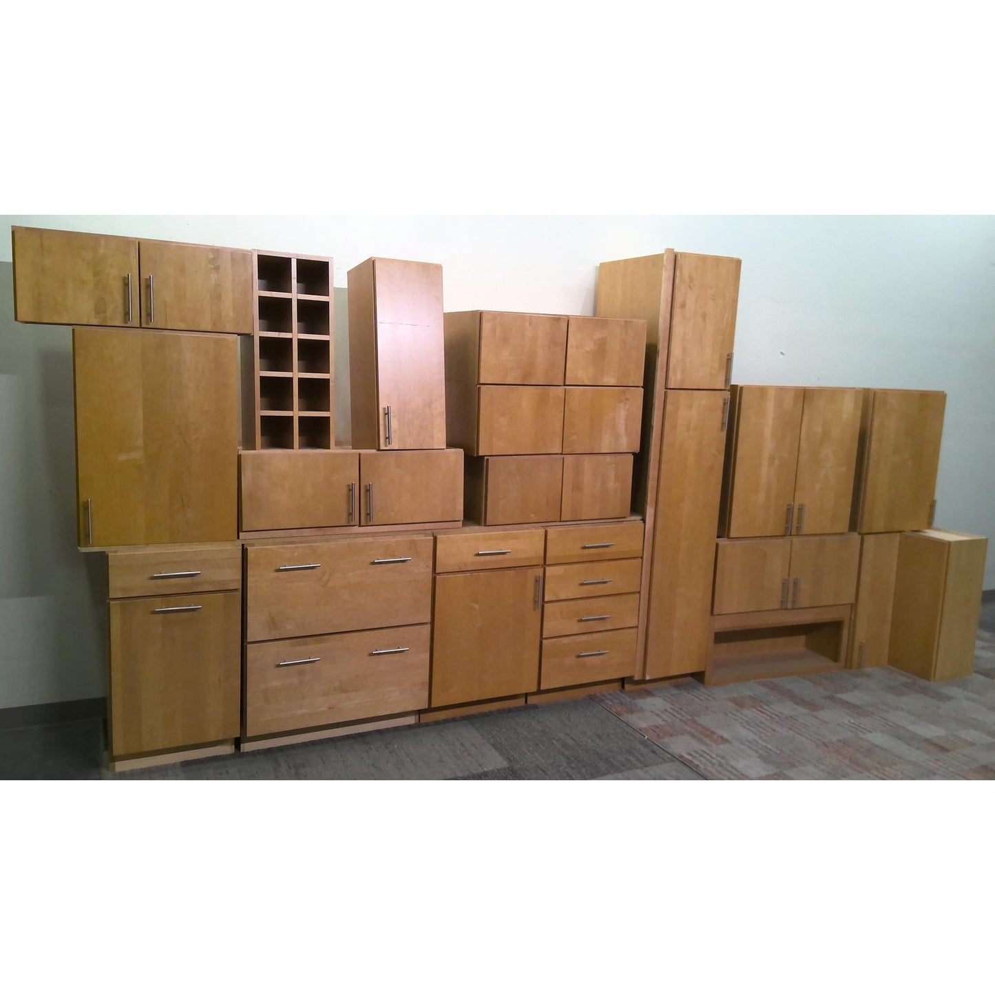 17 Piece Set Cabinet