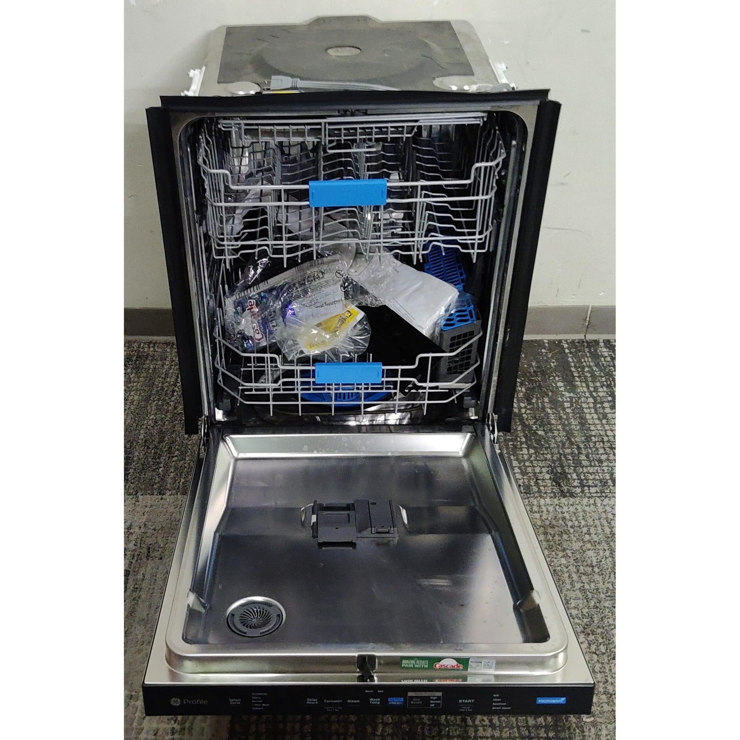 ReStore Select x GE Profile Smart Diswasher with Microban Antimicrobial Technology - FA731898B - FL