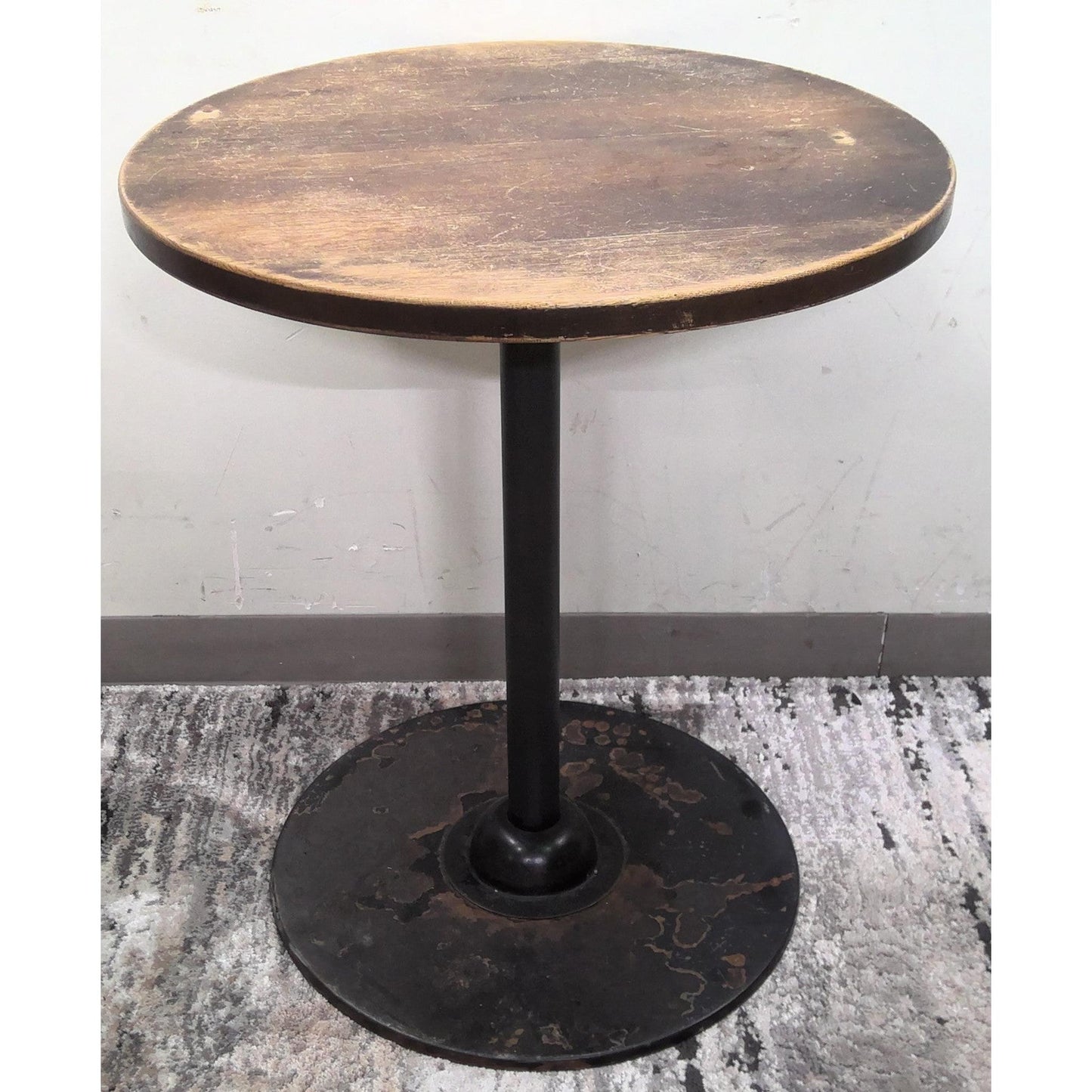 24" Round Table